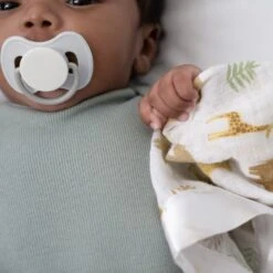 Lot De 2 Couvertures-doudous En Mousseline De Coton Tanzania -Allobébé ad083356082 2