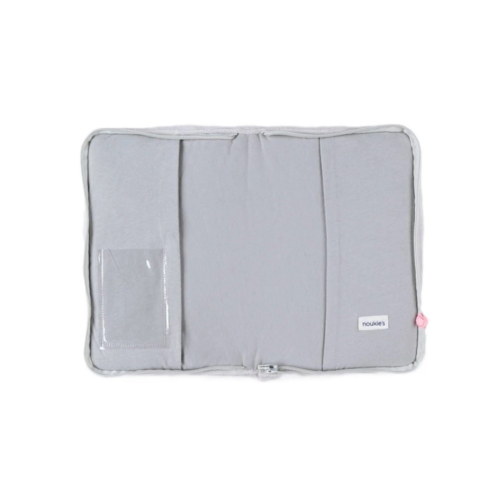 Protège Carnet De Santé Kendi En Veloudoux Gris 2 Protège Carnet De Santé Kendi En Veloudoux Gris – Image 2
