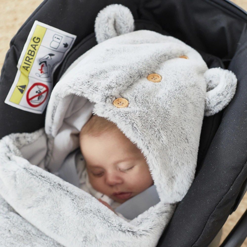 Nid D'ange Gris Clair Fausse Fourrure 7 Nid D'ange Gris Clair Fausse Fourrure – Image 7