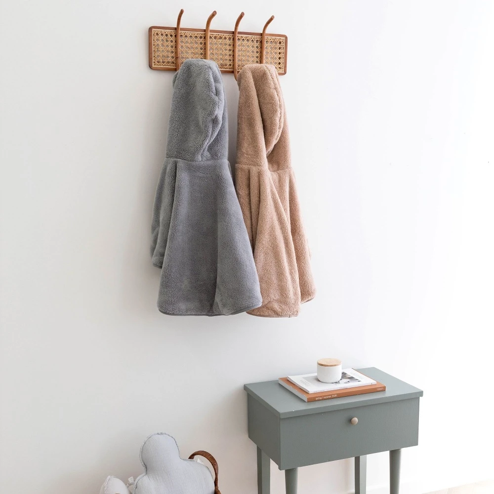 Poncho Pour Siège Auto Teddy Et Gaze De Coton Cadum Gris 2 Poncho Pour Siège Auto Teddy Et Gaze De Coton Cadum Gris – Image 2