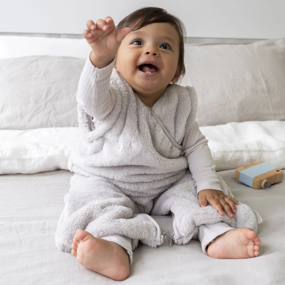 Turbulette Bébé Magic Bag 4-12 Mois Softy Beige Doux 2 Turbulette Bébé Magic Bag 4-12 Mois Softy Beige Doux – Image 2