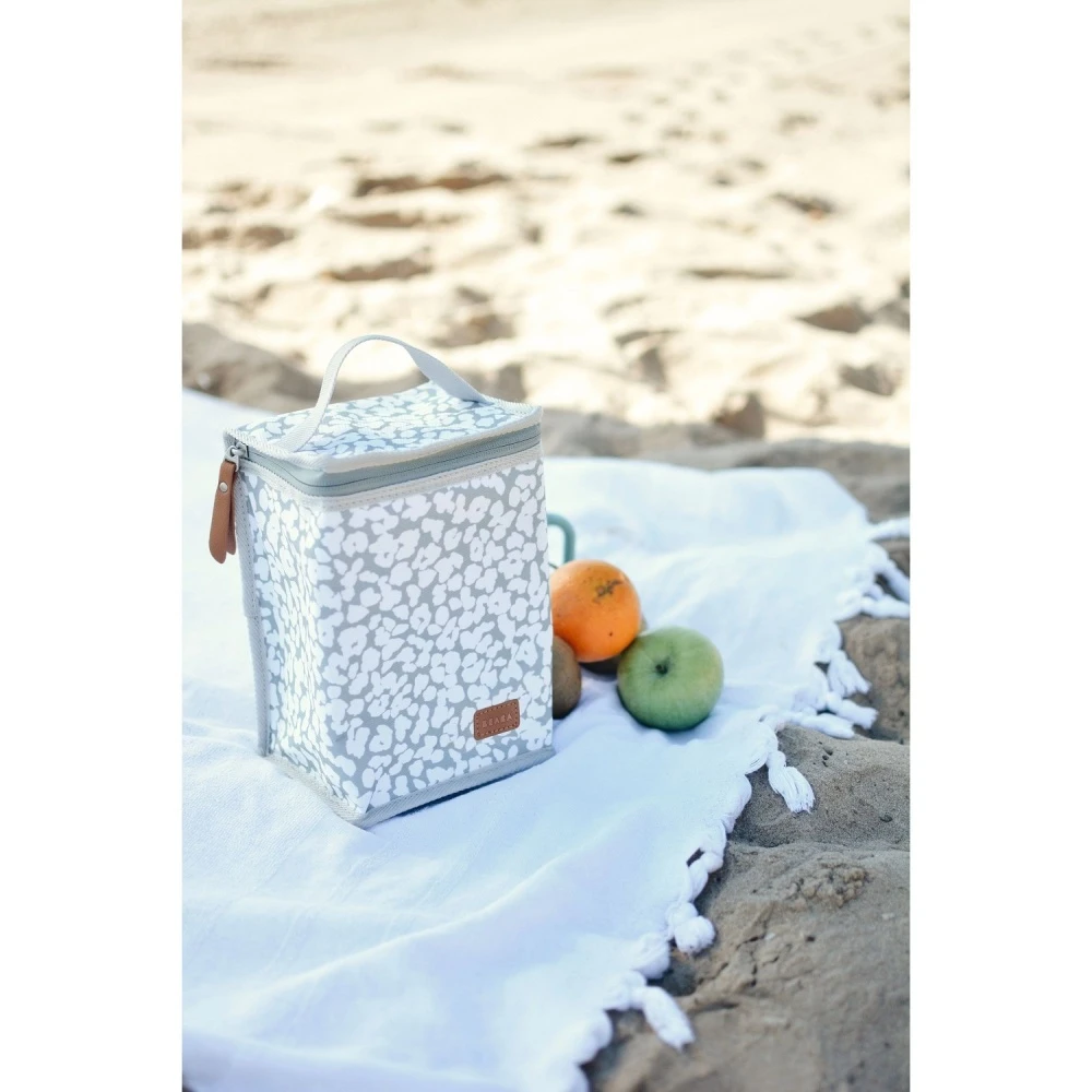 Beaba Pochette Repas Isotherme Cherry Blossom 5 Beaba Pochette Repas Isotherme Cherry Blossom – Image 5