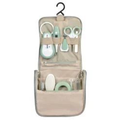 Beaba Trousse De Toilette Nomade 9 Accessoires Sage Green 10 Beaba Trousse De Toilette Nomade 9 Accessoires Sage Green -Allobébé bb096303894 4