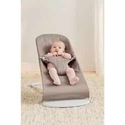 Babybjorn Transat Bébé Bliss Coton Matelassé Pétale Gris Sable 7 Babybjorn Transat Bébé Bliss Coton Matelassé Pétale Gris Sable -Allobébé bj062361171 2