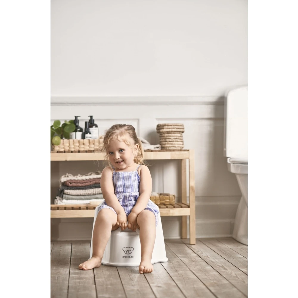 Babybjorn Pot Fauteuil Blanc Et Gris 2 Babybjorn Pot Fauteuil Blanc Et Gris – Image 2