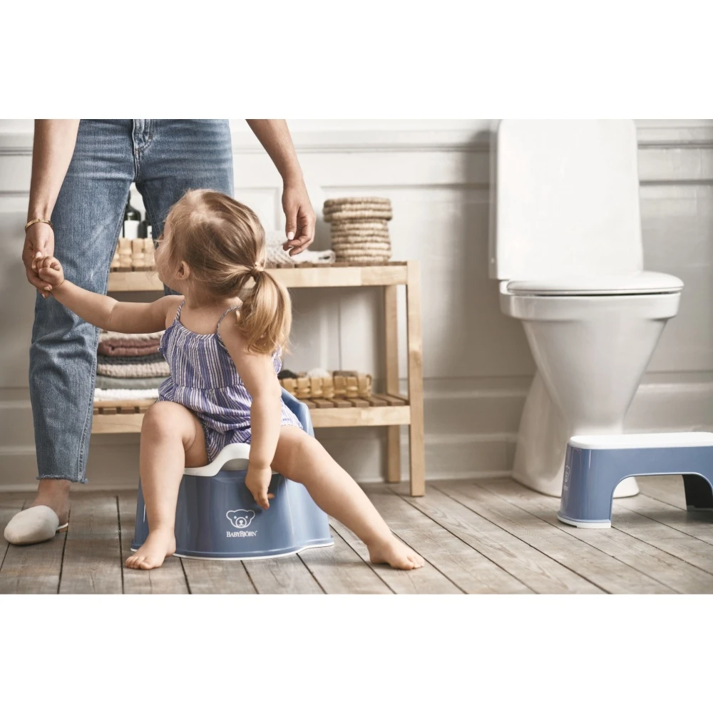 Babybjorn Pot Fauteuil Bleu Profond Et Blanc 2 Babybjorn Pot Fauteuil Bleu Profond Et Blanc – Image 2