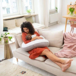 BabyMoov Coussin D'allaitement Doomoo Buddy Risotto Taupe 9 BabyMoov Coussin D'allaitement Doomoo Buddy Risotto Taupe -Allobébé bm020112136 4