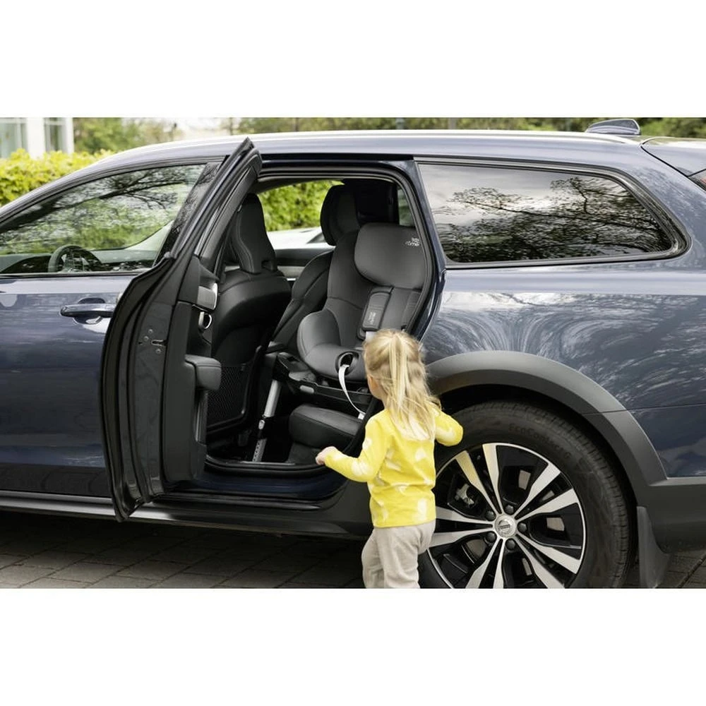 Britax Siège Auto Pivotant Dualfix M I-size Indigo Blue 4 Britax Siège Auto Pivotant Dualfix M I-size Indigo Blue – Image 4