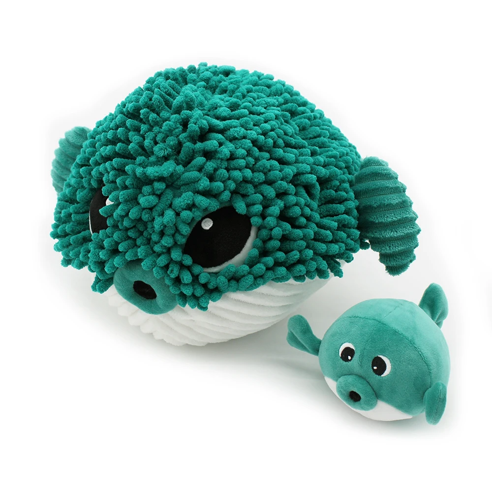 Peluche Géante Poisson Globe Et Son Bébé Vert Gobetou Les Ptipotos 1 Peluche Géante Poisson Globe Et Son Bébé Vert Gobetou Les Ptipotos