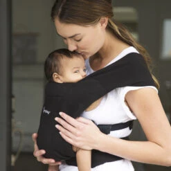 Ergobaby Porte-bébé Embrace Noir Intense -Allobébé er046100005 10