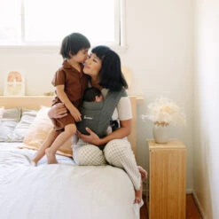 Ergobaby Porte-bébé Embrace Gris -Allobébé er046100029 15