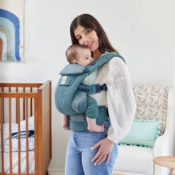Ergobaby Porte Bébé Omni Breeze Marguerites Bleues -Allobébé er046105246 3