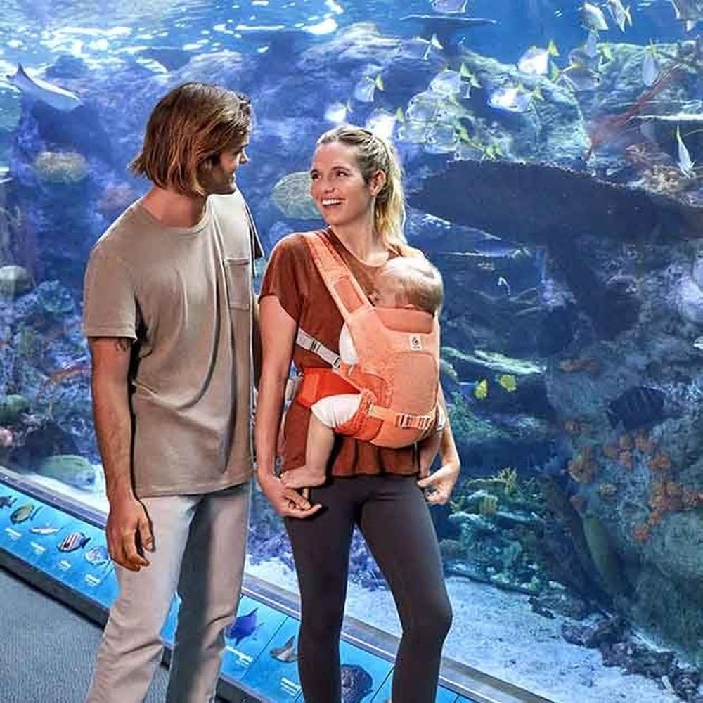 Ergobaby Porte Bébé Aerloom - Corail 4 Ergobaby Porte Bébé Aerloom - Corail – Image 4