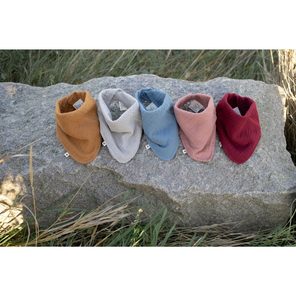 BIBS Bavoir Bandana Ivory 2 BIBS Bavoir Bandana Ivory – Image 2