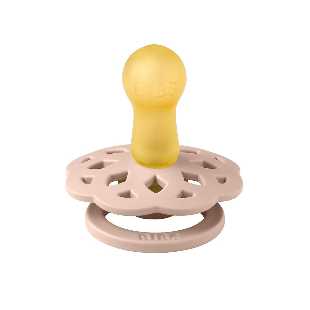 BIBS Pack De 2 Sucettes Bohème Caoutchouc 6 Mois+ Woodchuck Et Blush 5 BIBS Pack De 2 Sucettes Bohème Caoutchouc 6 Mois+ Woodchuck Et Blush – Image 5