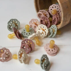 BIBS Pack De 2 Sucettes Bohème Caoutchouc 0-6 Mois Ivory Et Blossom 19 BIBS Pack De 2 Sucettes Bohème Caoutchouc 0-6 Mois Ivory Et Blossom -Allobébé ib061229246 9