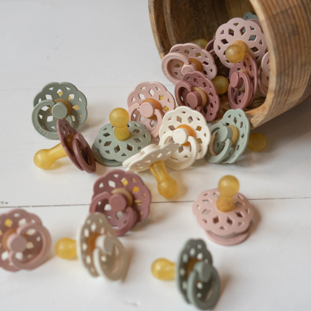 BIBS Pack De 2 Sucettes Bohème Caoutchouc 0-6 Mois Ivory Et Blossom 10 BIBS Pack De 2 Sucettes Bohème Caoutchouc 0-6 Mois Ivory Et Blossom – Image 10