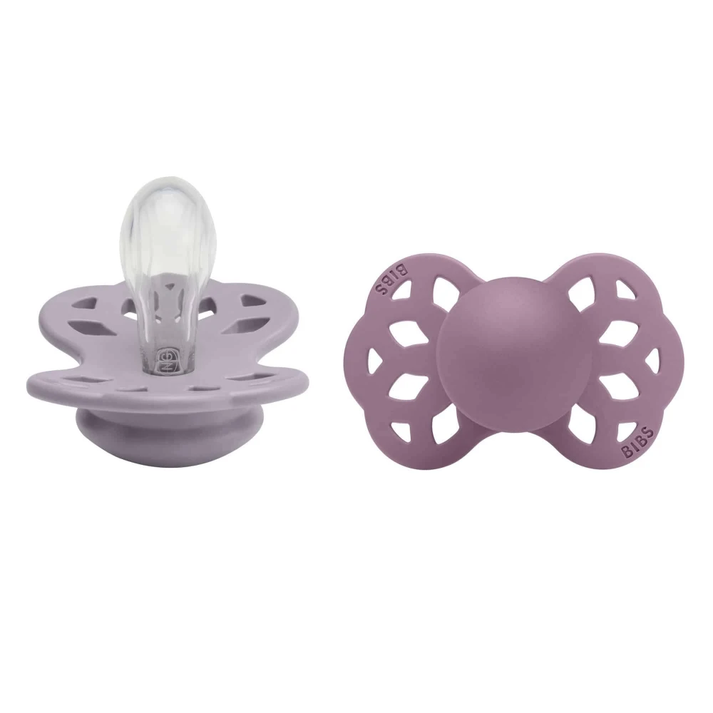 BIBS Pack De 2 Sucettes Infinity Silicone Symétrique 0-6 Mois Fossil Grey Et Mauve 1 BIBS Pack De 2 Sucettes Infinity Silicone Symétrique 0-6 Mois Fossil Grey Et Mauve