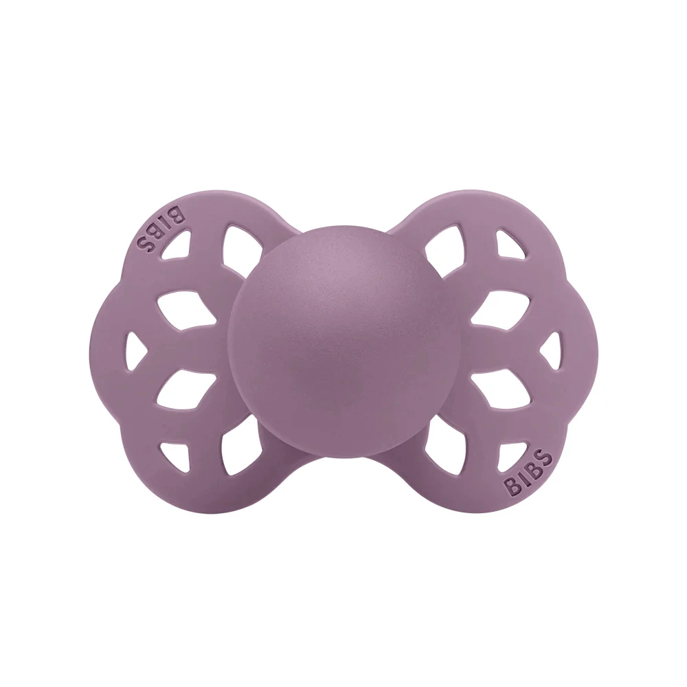 BIBS Pack De 2 Sucettes Infinity Silicone Symétrique 0-6 Mois Fossil Grey Et Mauve 2 BIBS Pack De 2 Sucettes Infinity Silicone Symétrique 0-6 Mois Fossil Grey Et Mauve – Image 2