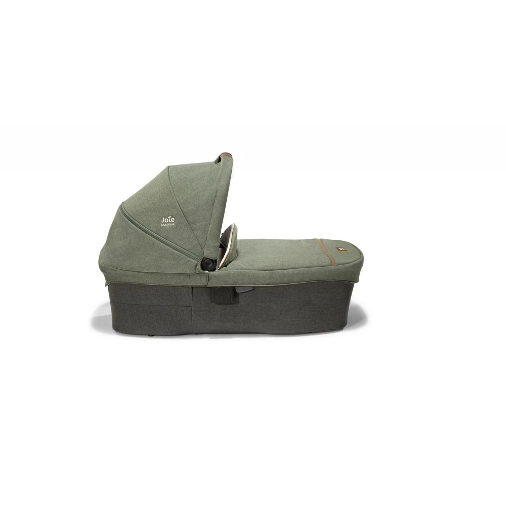 Joie Pack Trio Poussette Finiti Signature Pine + Siège Auto I-snug 2 Laurel + Nacelle Ramble Signature Xl Pine 16 Joie Pack Trio Poussette Finiti Signature Pine + Siège Auto I-snug 2 Laurel + Nacelle Ramble Signature Xl Pine – Image 16