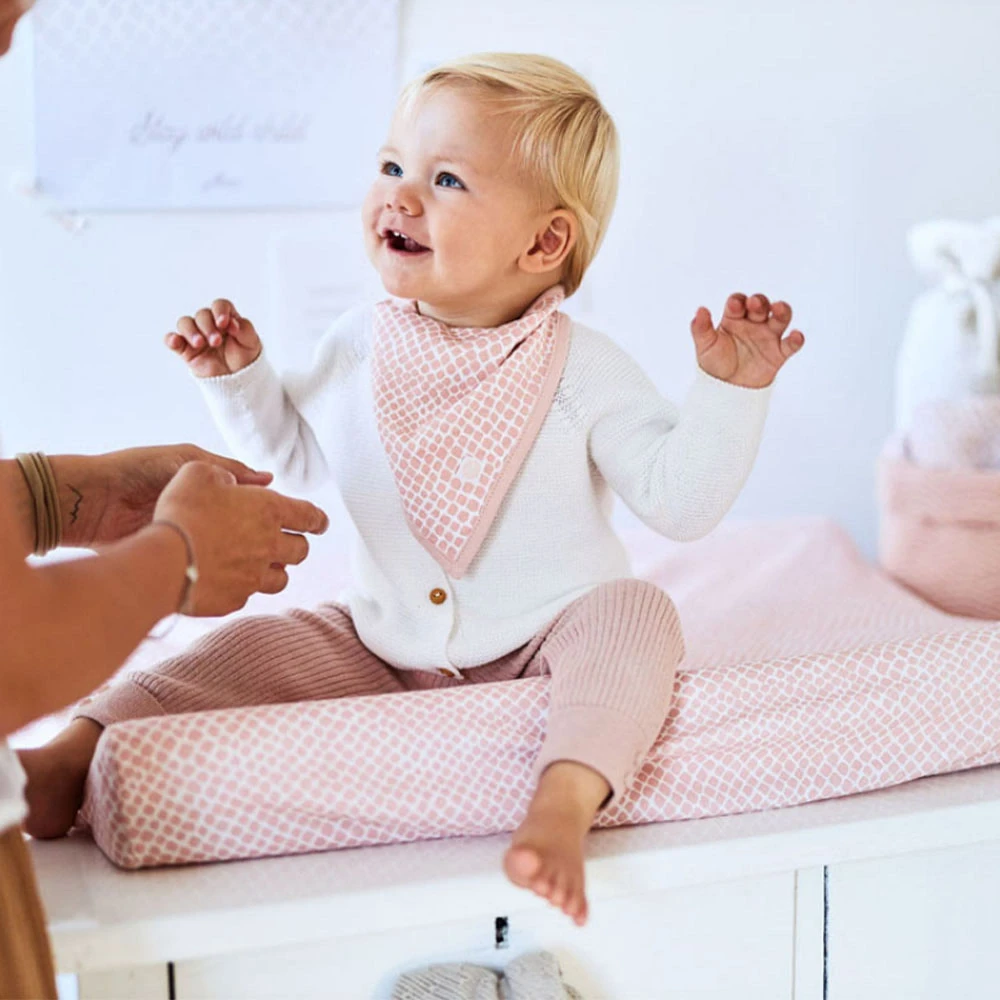 Jollein Lot De 2 Bavoirs Bandana Snake Pale Pink 4 Jollein Lot De 2 Bavoirs Bandana Snake Pale Pink – Image 4