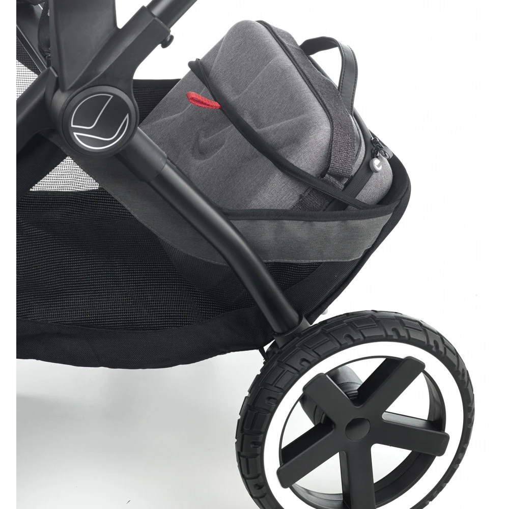 Jané Sac à Langer Cross Bag Black 3 Jané Sac à Langer Cross Bag Black – Image 3