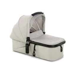 Jané Pack Trio Poussette Newel Carbon + Siège Auto Koos I-size R1 + Nacelle Micro Pro 2 Racer Cream 11 Jané Pack Trio Poussette Newel Carbon + Siège Auto Koos I-size R1 + Nacelle Micro Pro 2 Racer Cream -Allobébé jn041786186 5