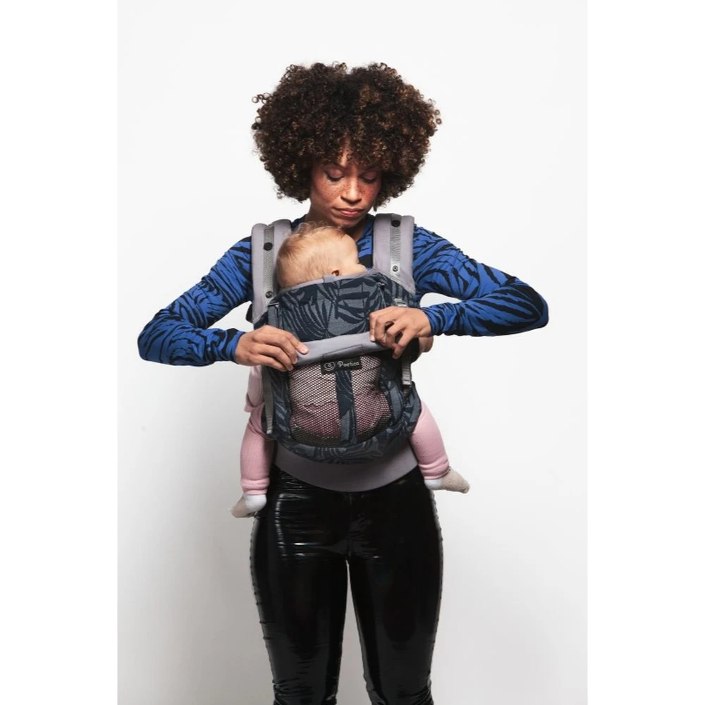 Porte Bébé Physiocarrier édition Limitée Poetica Tropical Dark 2 Porte Bébé Physiocarrier édition Limitée Poetica Tropical Dark – Image 2