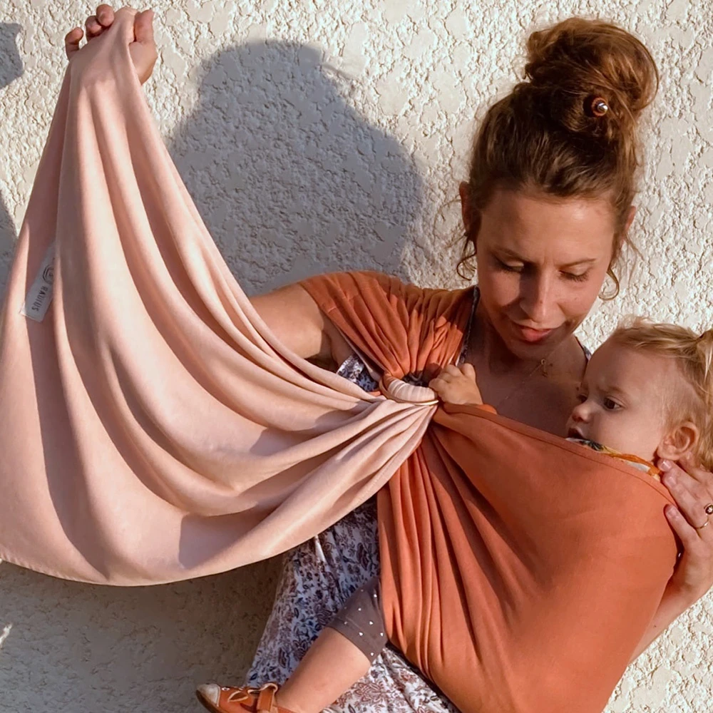 Echarpe De Portage Sans Nœud - Nude, Caramel (réversible) 12 Echarpe De Portage Sans Nœud - Nude, Caramel (réversible) – Image 12