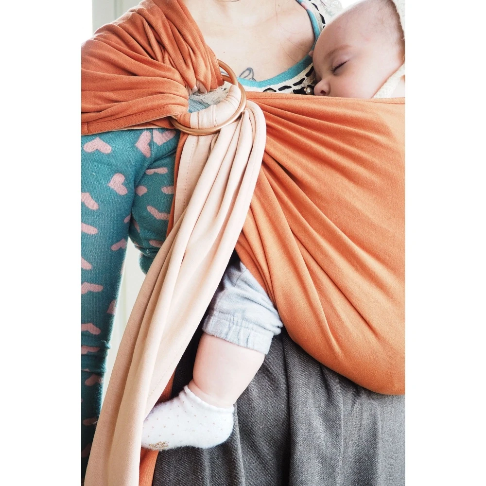 Echarpe De Portage Sans Nœud - Nude, Caramel (réversible) 4 Echarpe De Portage Sans Nœud - Nude, Caramel (réversible) – Image 4