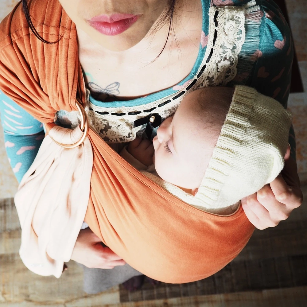 Echarpe De Portage Sans Nœud - Nude, Caramel (réversible) 9 Echarpe De Portage Sans Nœud - Nude, Caramel (réversible) – Image 9