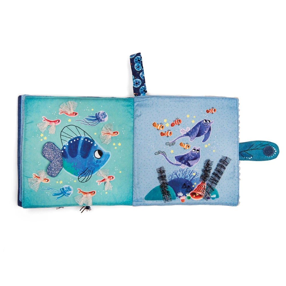 Moulin Roty Livre D'activités En Tissu Les Aventures De Paulie 2 Moulin Roty Livre D'activités En Tissu Les Aventures De Paulie – Image 2